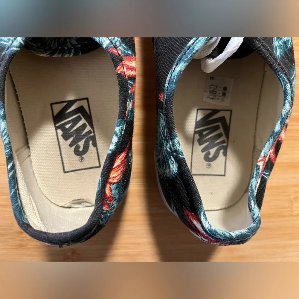 Vans Black Canvas Sneakers with Teal & Coral Floral Print Men’s/Bo 6, womens 7.5